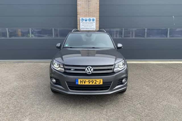 Volkswagen Tiguan (2016) thumbnail 5
