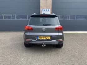 Volkswagen Tiguan (2016) thumbnail 6