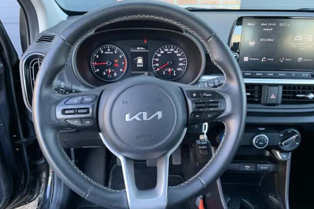 Kia Picanto (2023) thumbnail 12