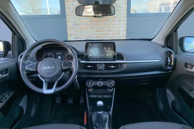 Kia Picanto (2023) thumbnail 18