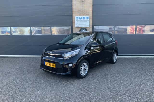 Kia Picanto (2023) thumbnail 23