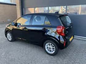 Kia Picanto (2023) thumbnail 5