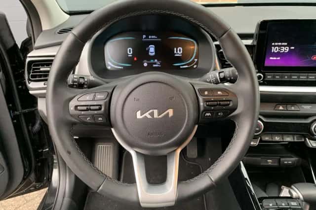 Kia Stonic (2025) thumbnail 11