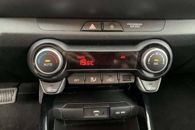 Kia Stonic (2025) thumbnail 17