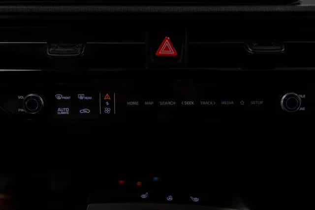 Kia EV6 (2025) thumbnail 12