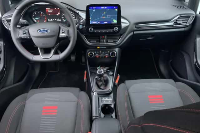 Ford Fiesta (2023) thumbnail 25
