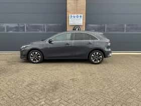 Kia Ceed (2025) thumbnail 2