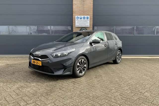 Kia Ceed (2025) thumbnail 25