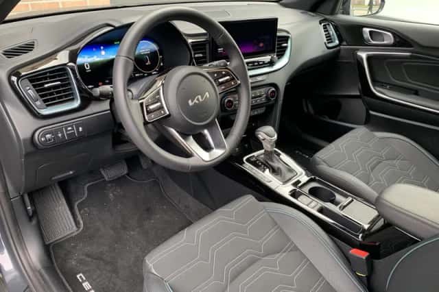 Kia Ceed (2025) thumbnail 10