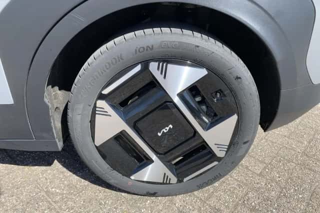 Kia EV3 (2025) thumbnail 3