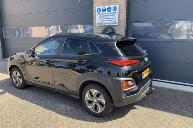 Hyundai Kona (2020) thumbnail 4