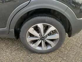 Kia Stonic (2025) thumbnail 3