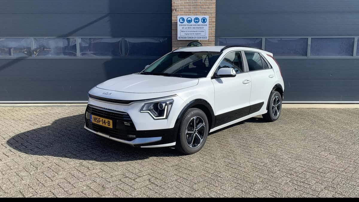 Kia Niro (2025) — foto 1