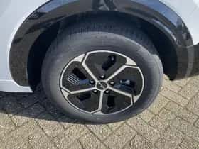 Kia Niro (2025) thumbnail 3