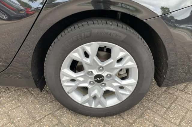 Kia Ceed Sportswagon (2024) thumbnail 3
