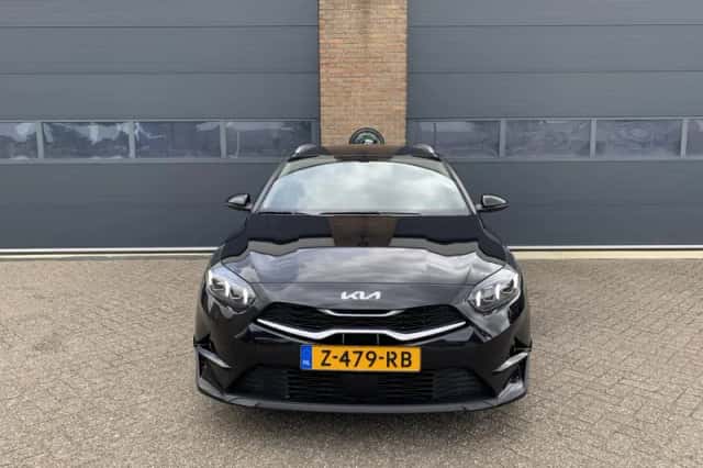 Kia Ceed Sportswagon (2024) thumbnail 5