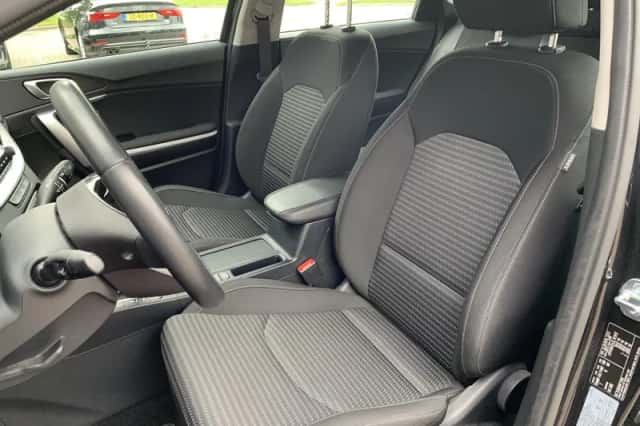 Kia Ceed Sportswagon (2024) thumbnail 9