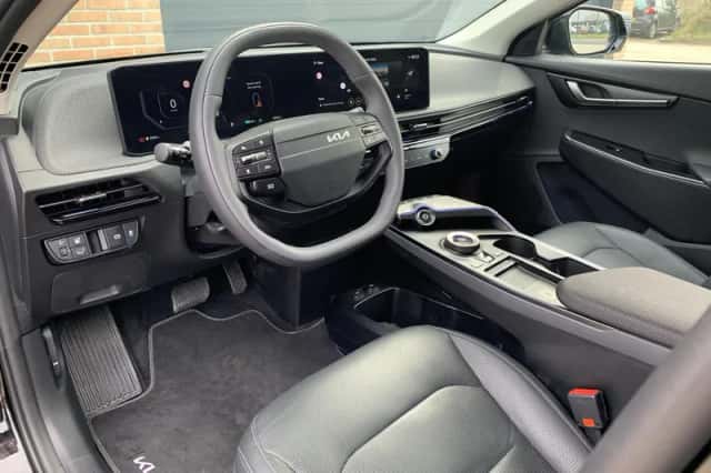 Kia EV6 (2025) thumbnail 12