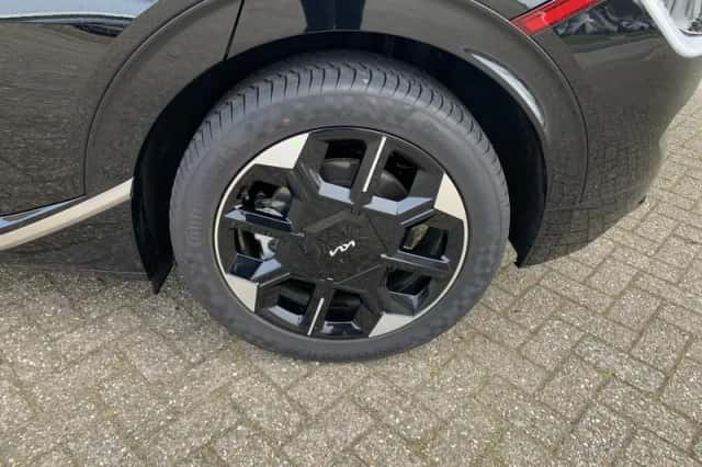 Kia EV6 (2025) thumbnail 3