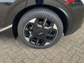 Kia EV6 (2025) thumbnail 3