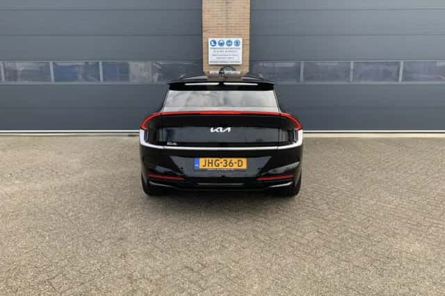 Kia EV6 (2025) thumbnail 6
