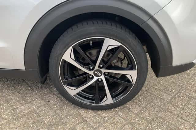 Kia Niro (2019) thumbnail 3