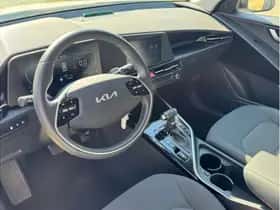 Kia Niro (2022) thumbnail 13