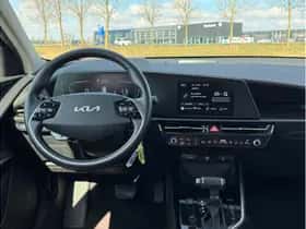 Kia Niro (2022) thumbnail 3