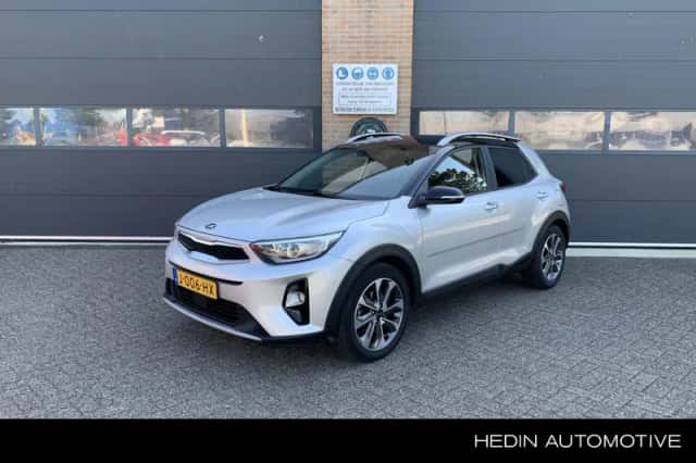 Kia Stonic (2020) thumbnail 1