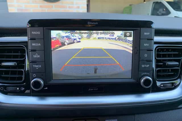 Kia Stonic (2020) thumbnail 17