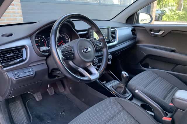 Kia Stonic (2020) thumbnail 10
