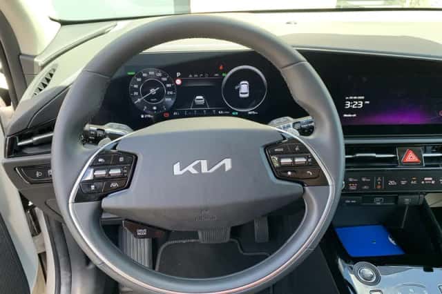 Kia Niro (2024) thumbnail 12