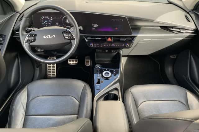 Kia Niro (2022) thumbnail 25