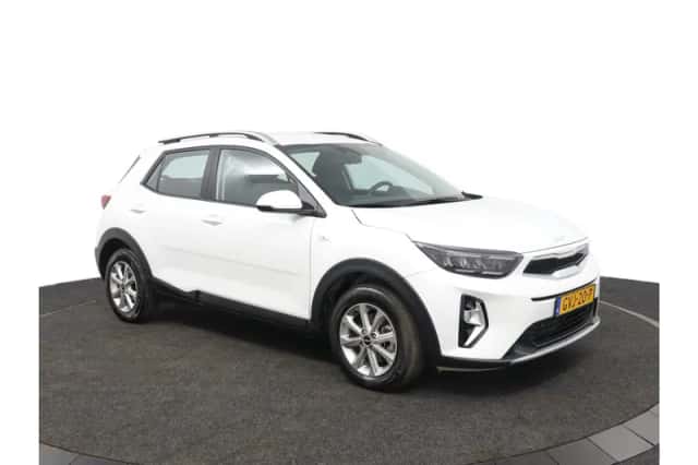 Kia Stonic (2024) thumbnail 12