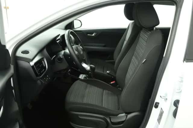 Kia Stonic (2024) thumbnail 14