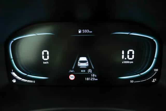 Kia Stonic (2024) thumbnail 5