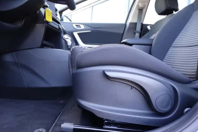 Kia Ceed Sportswagon (2025) thumbnail 13