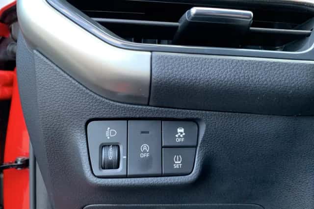 Kia Stonic (2025) thumbnail 15