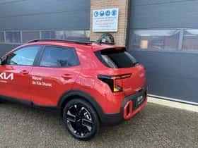Kia Stonic (2025) thumbnail 4