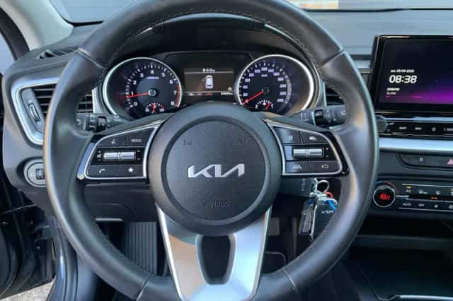 Kia Ceed Sportswagon (2023) thumbnail 12