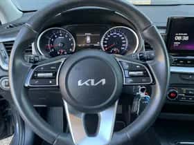 Kia Ceed Sportswagon (2023) thumbnail 12