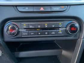 Kia Ceed Sportswagon (2023) thumbnail 18