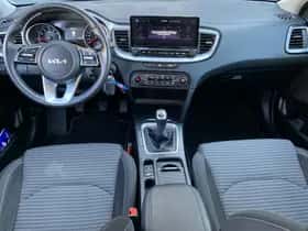 Kia Ceed Sportswagon (2023) thumbnail 21
