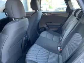 Kia Ceed Sportswagon (2023) thumbnail 22