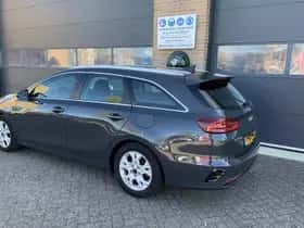 Kia Ceed Sportswagon (2023) thumbnail 4