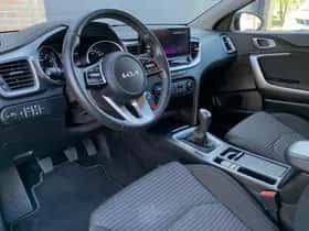 Kia Ceed Sportswagon (2023) thumbnail 8
