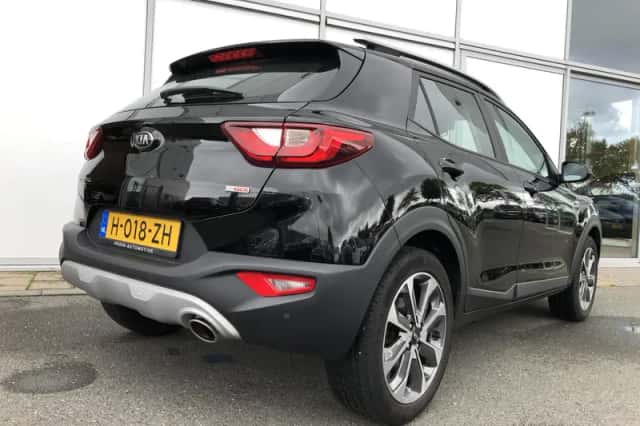 Kia Stonic (2020) thumbnail 6
