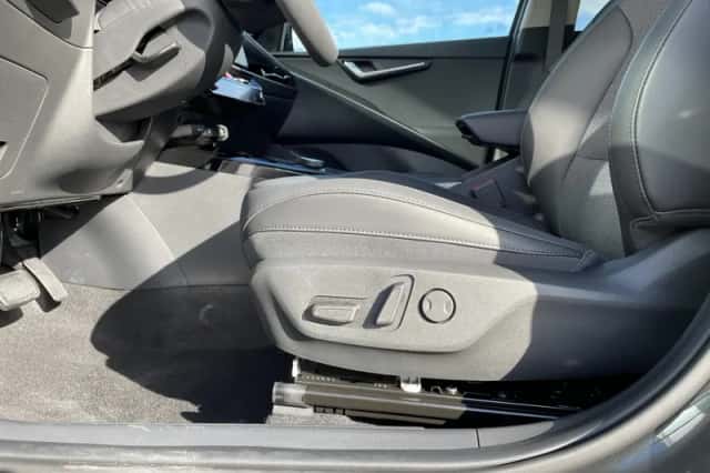 Kia Niro (2025) thumbnail 16