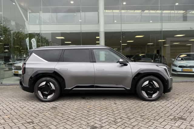 Kia EV9 (2025) thumbnail 8