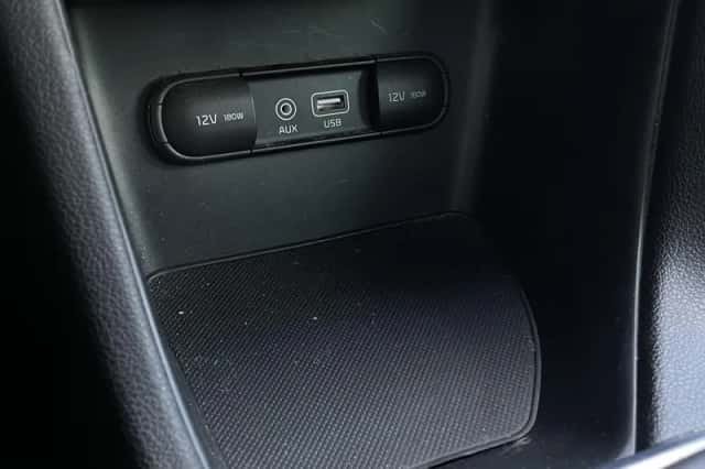 Kia Sportage (2016) thumbnail 24